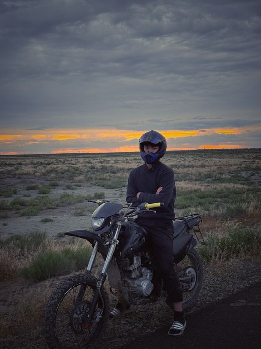 Мотоцикл эндуро 250куб