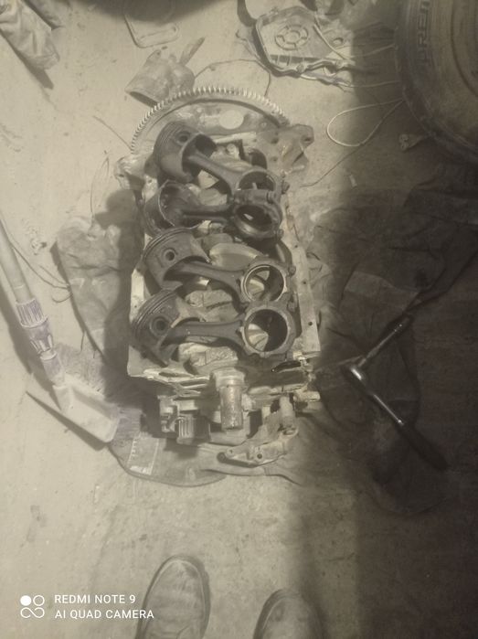 Продам блок коленвал тойота