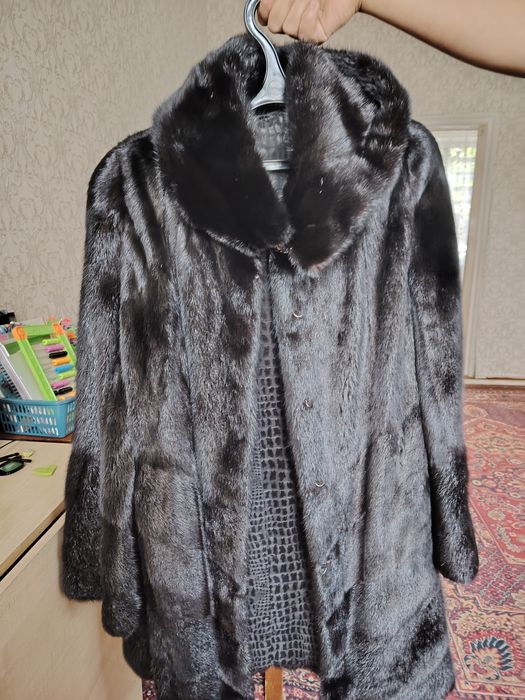 Продам норковую шубу