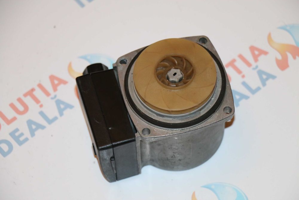 Pompa Grundfos UPS 15-50 A0 centrala termica Ferroli