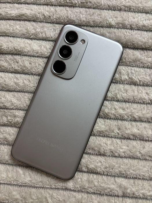Tecno spark 40 pro plus смартфон