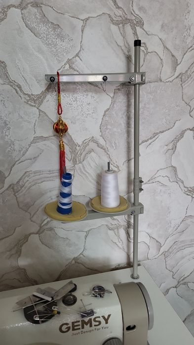 Продам швейную машинку