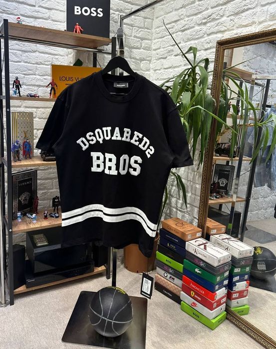 Мъжки тениски различни модели