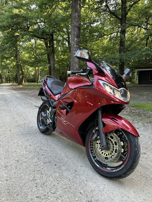 Triumph sprint st 1050