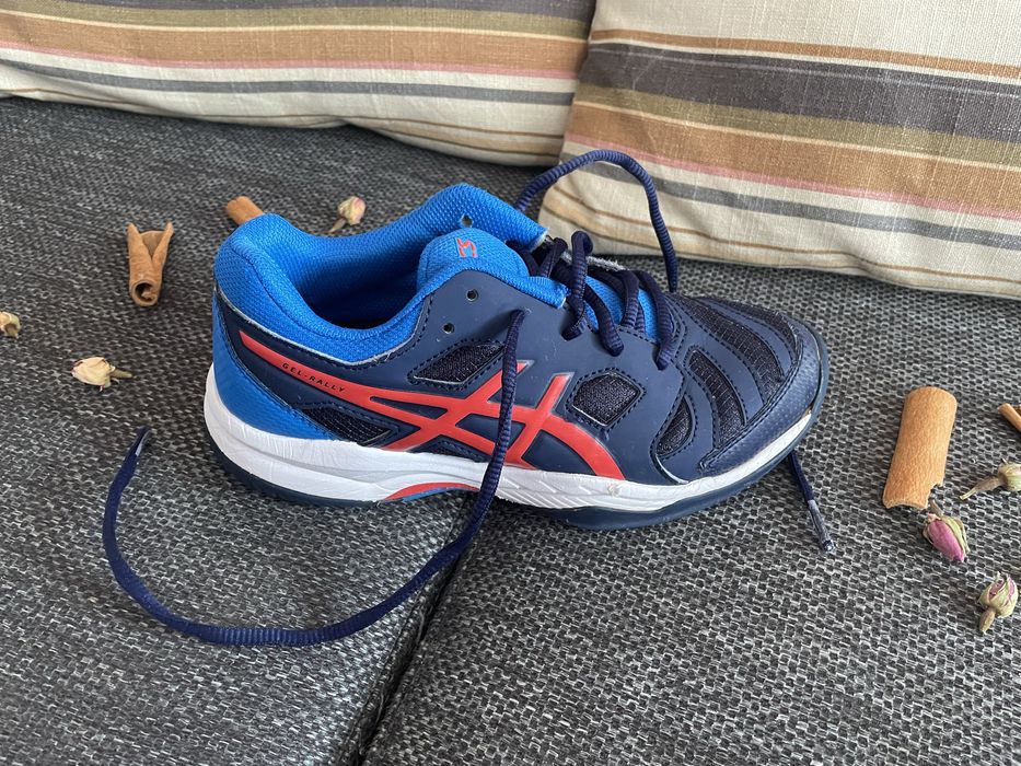 Маратонки Asics, номер 36