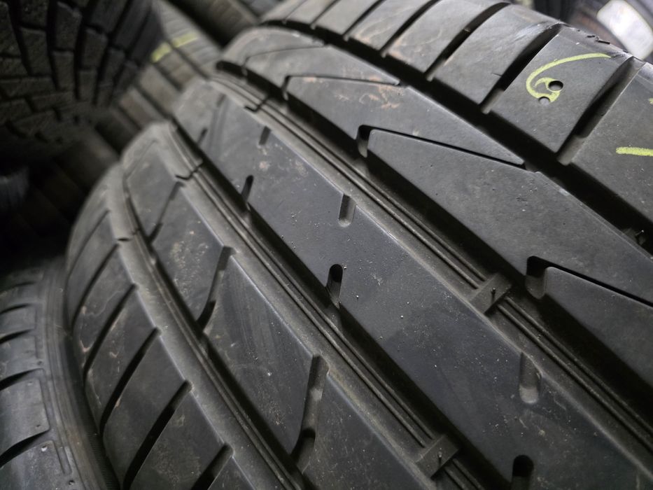 2бр Летни гуми 245 40 18 - Hankook