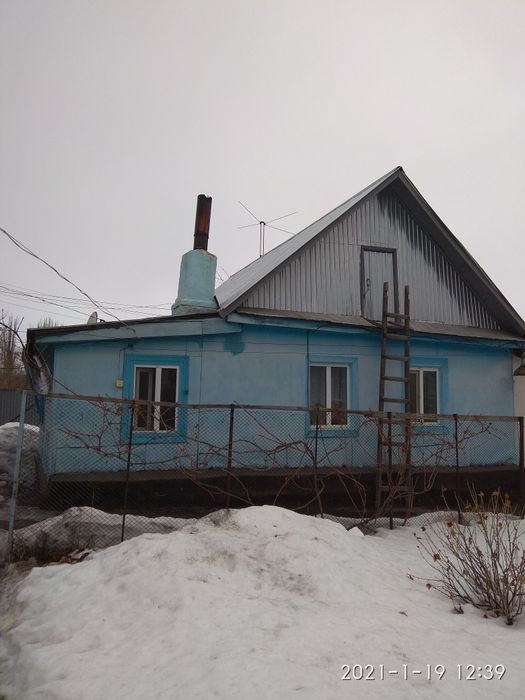 Продам дом,три комнаты.