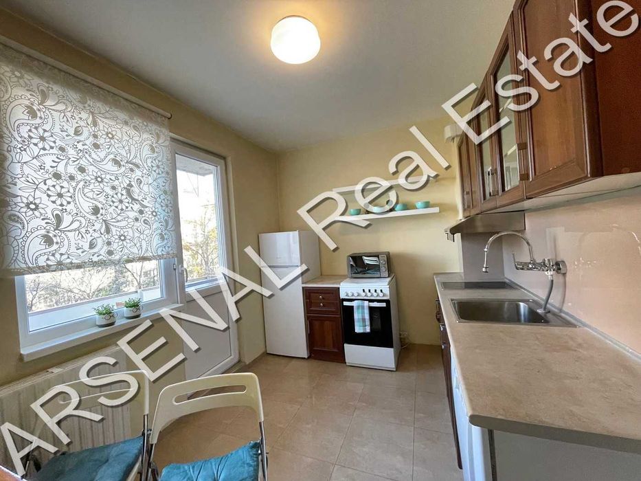 Дава се под наем Тристаен апартамент в София, Лозенец - 106 кв.м за 650 € - Снимка #2