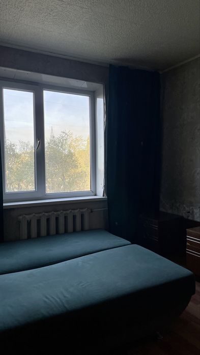 Диван.