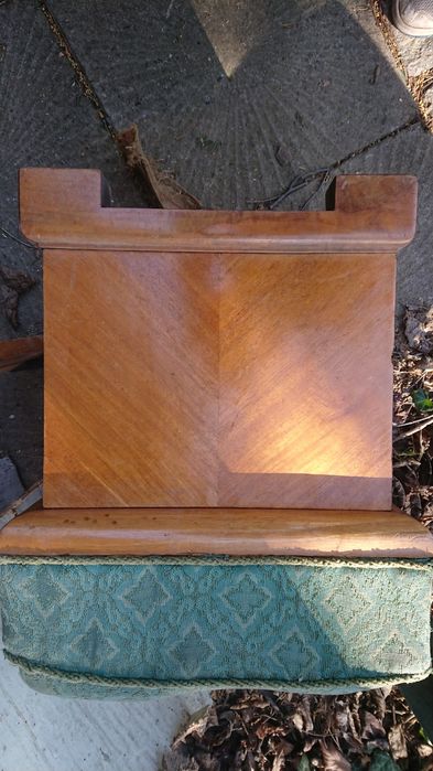 Табуретка ретро стил