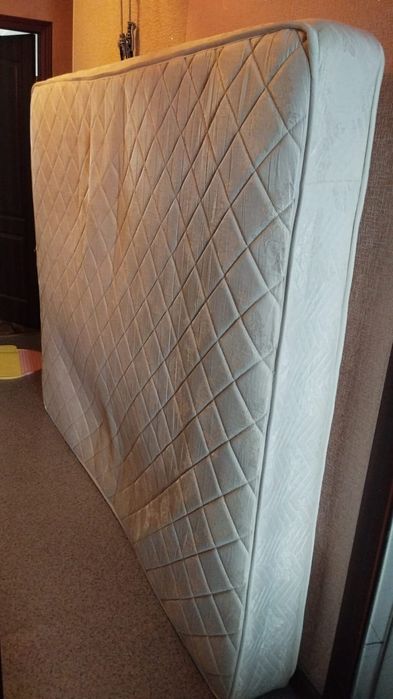 Отдам матрас самовывоз