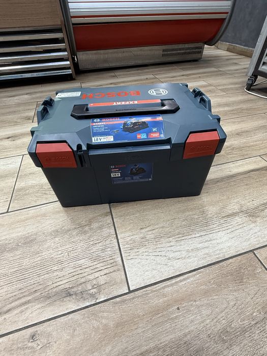 Акумулаторен циркуляр с потапяне BOSCH