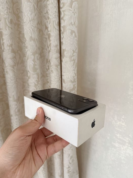 iPhone 11/256Gb - В идеальном состоянии