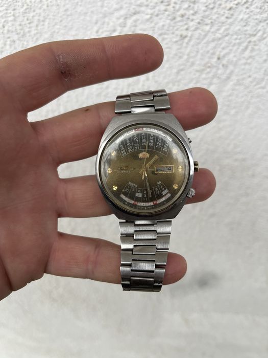 Ретро часовник Orient