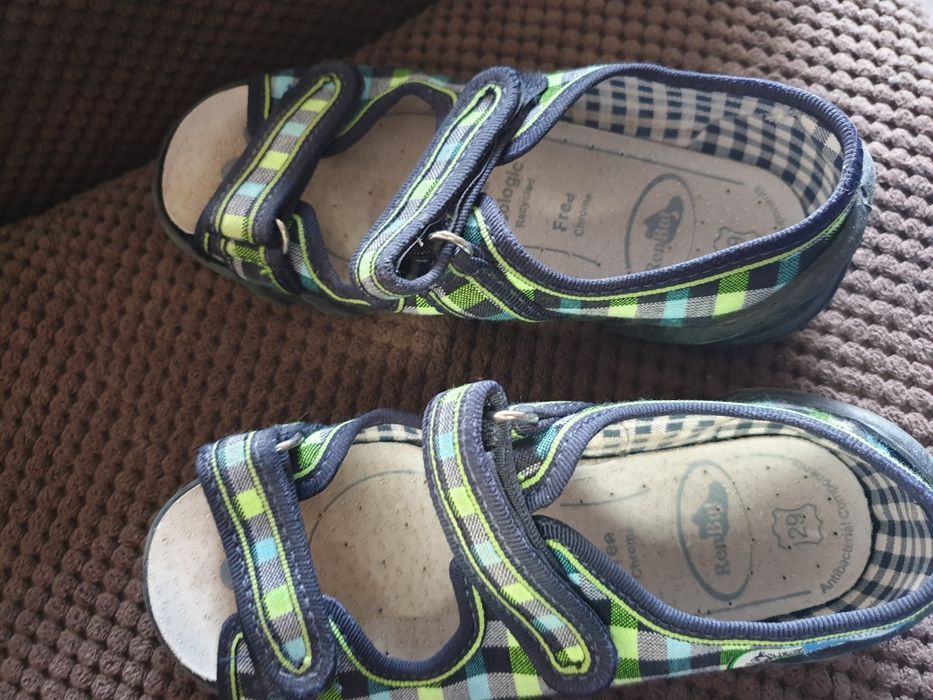 Сандали, чехли 29 номер