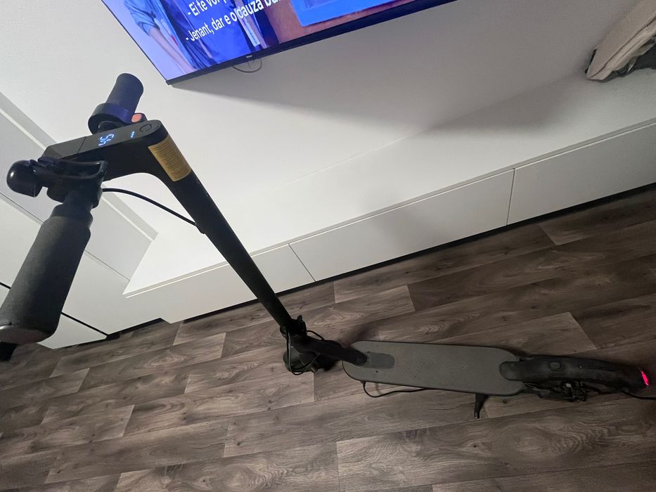 Trotineta electrica Xiaomi in stare foarte buna