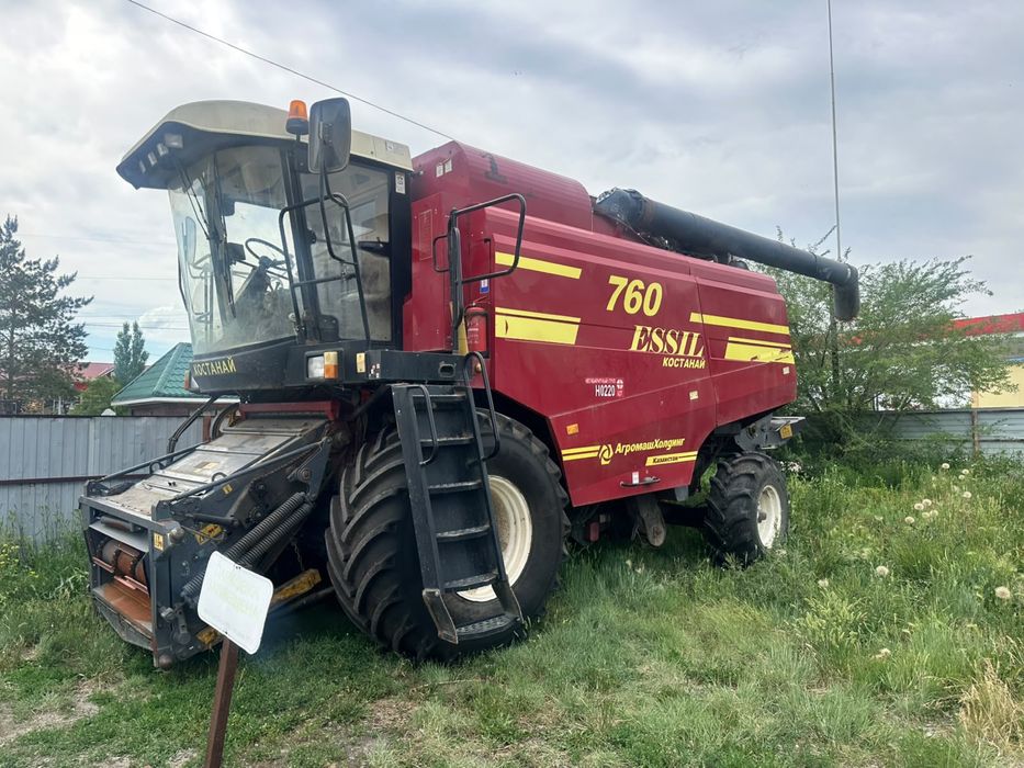 Продам комбайн Есиль 760