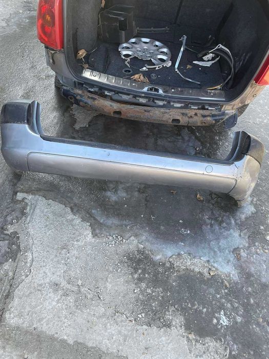 Пежо 307 на части Peugeot 307 (01-08)г 1.6i 109к.с ръчка 6 скорости