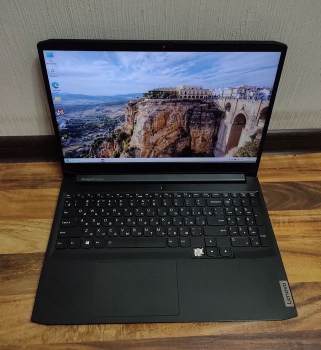 Lenovo.RTX 3050/Core i5 11300h/256gb ssd/8gb ddr4/15.6"IPS 120Hz/