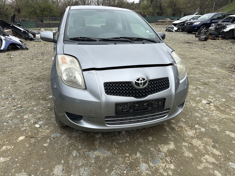 Тойота Ярис Toyota Yaris 1.3 vvti 87 кс На части!