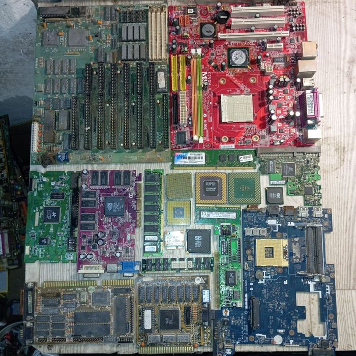 Принимаем радиодетали