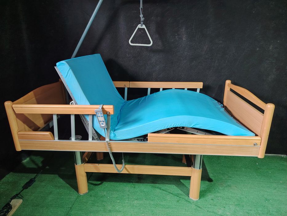 Електрическо болнично легло