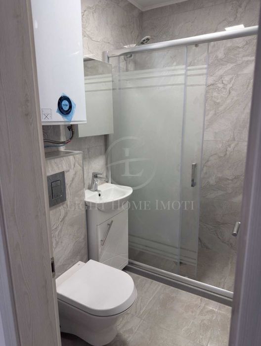 Продава се Двустаен апартамент в Пловдив, Кючук Париж - 68 кв.м за 2400 €/кв.м - Снимка #6