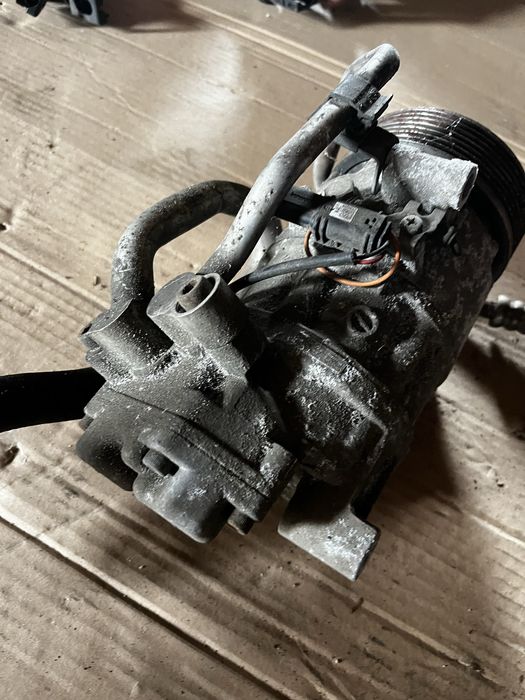 Компресор климатик бмв 320и е90