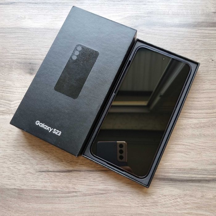 Galaxy S23 8GB/128GB Как Новый!