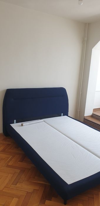 Dau in chirie apartament cu 3 camere