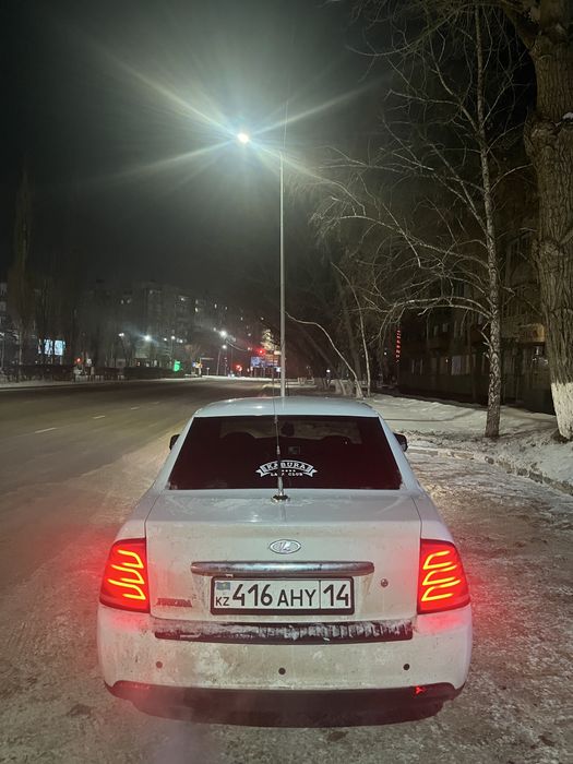 Продам задный фар приора 2