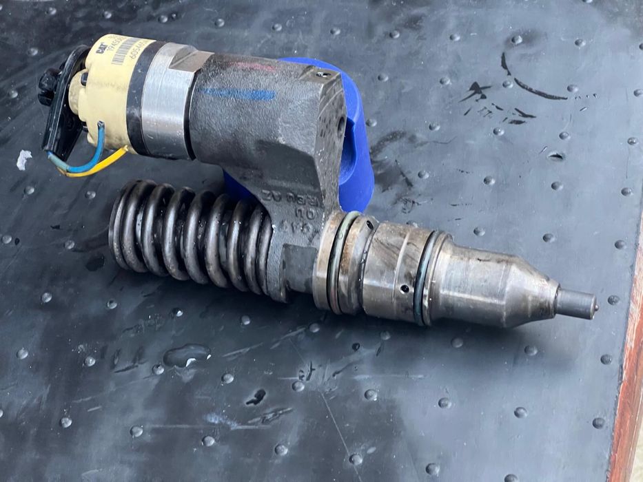 Vand injectoare Caterpillar originale cod:1945083
