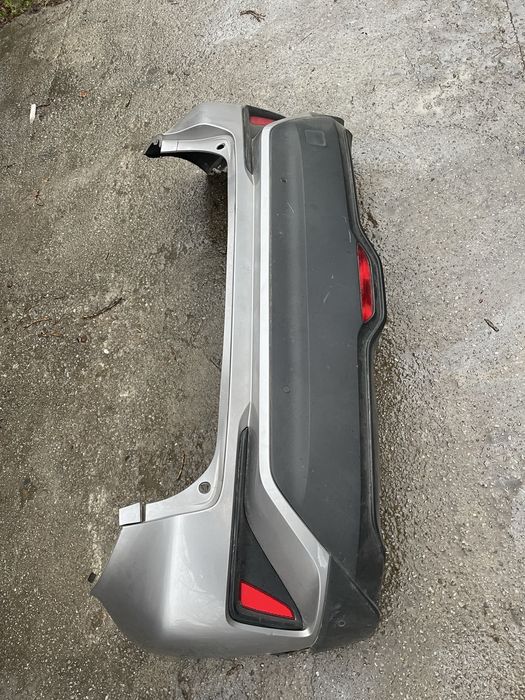 Задна броня Тойота Ц-ХР (zadna bronq toyota c-hr)