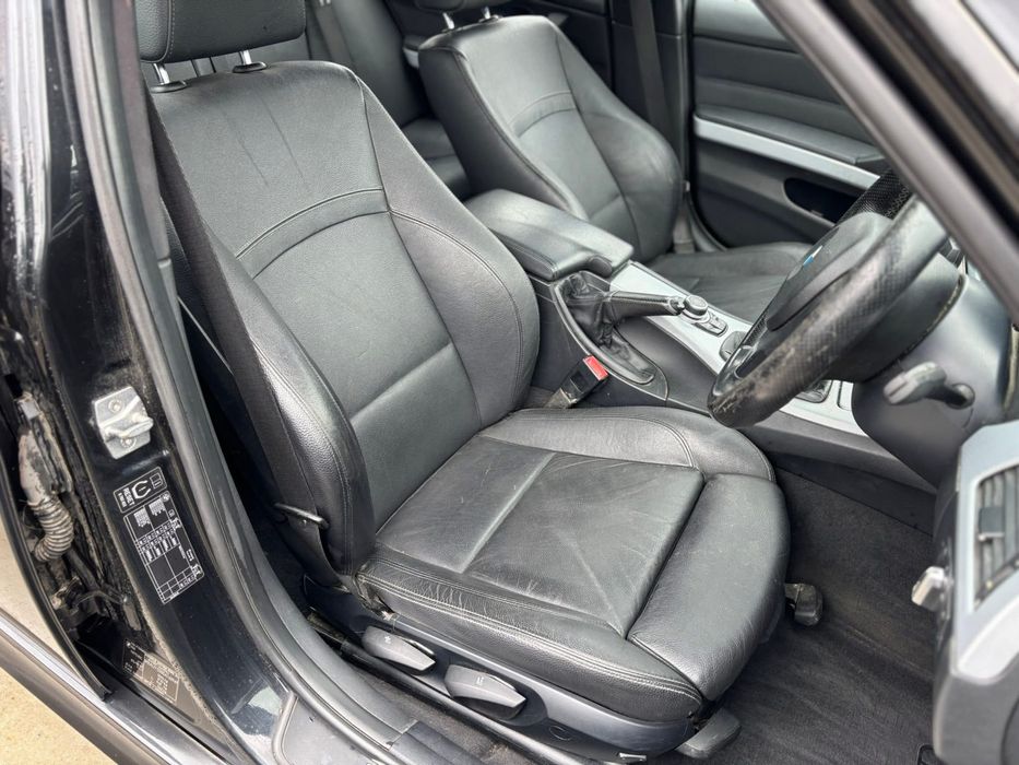 Dezmembrez BMW 320d M Pack E91 LCI 2010,NAVI,Recaro piele stopuri led