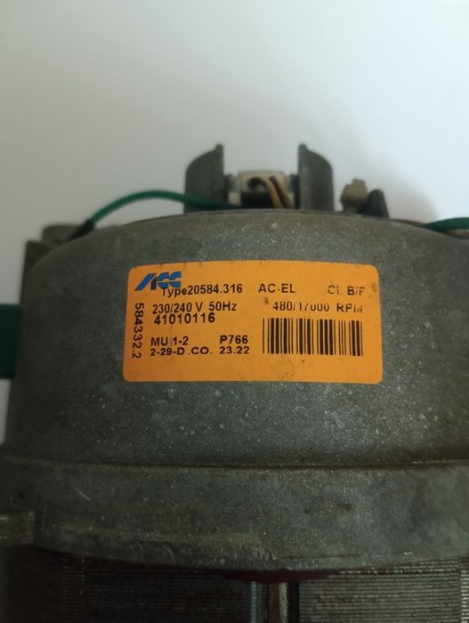 Продам двигатель от стиральной машины Candy