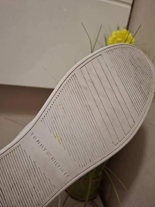 Tommy  Hilfiger 37.5 номер