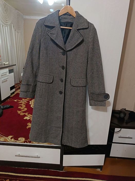 Yangi palto sotiladi