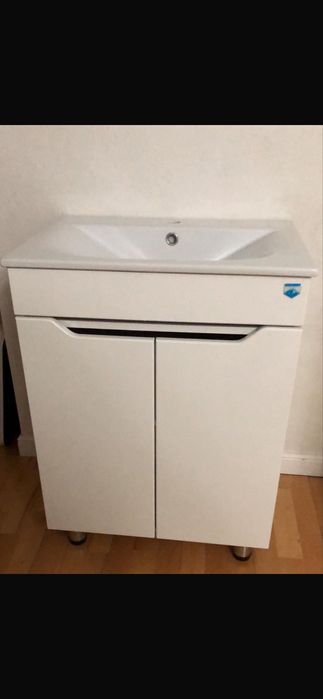 Шкафчик с раковиной — (полный комплект), идеальное состояние!