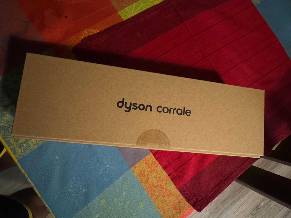Placă de păr dyson Corrale