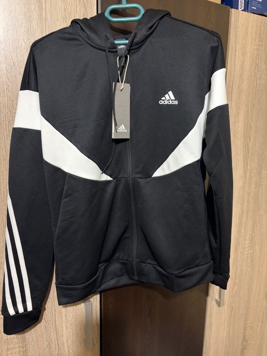 Adidas екип размер М
