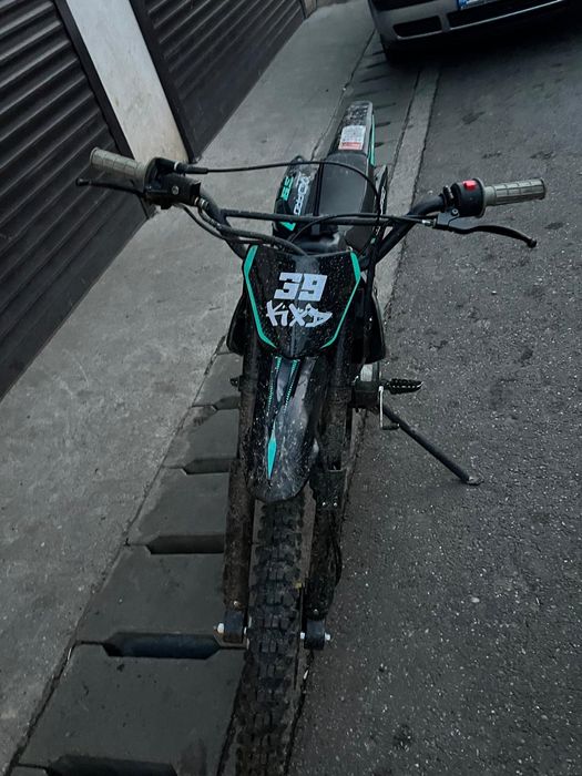 Vând cross kxd 125 cc