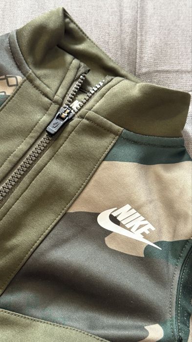 Детски спортен екип Nike