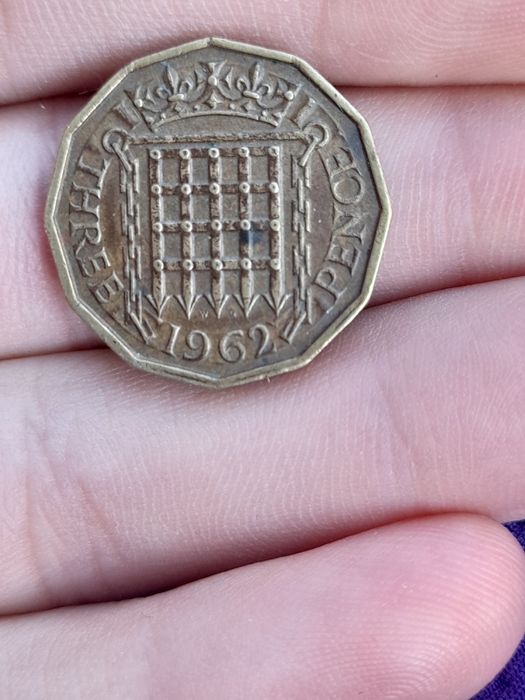 Regina-F:D+Elizabeth ll dei gratia