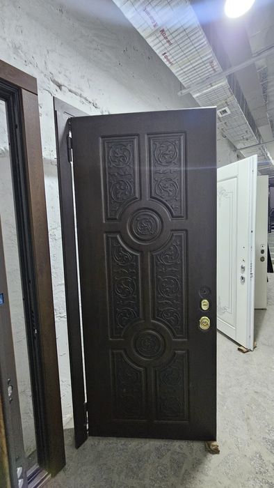 Металлический Входные двери.