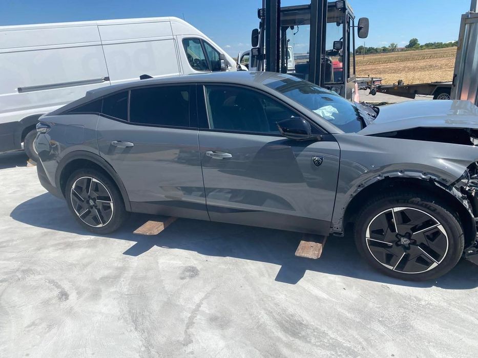 Peugeot 408 1.2 benz 131kc 2024 на части