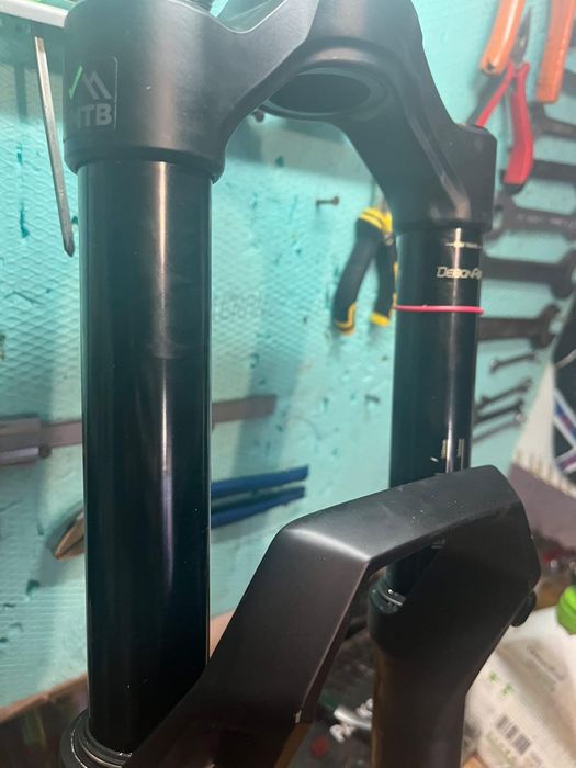 RockShox Zeb Charger R 27.5" (Debonair+, 160mm, Boost)