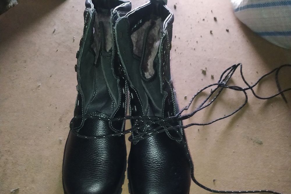 Продам Спец ботинки