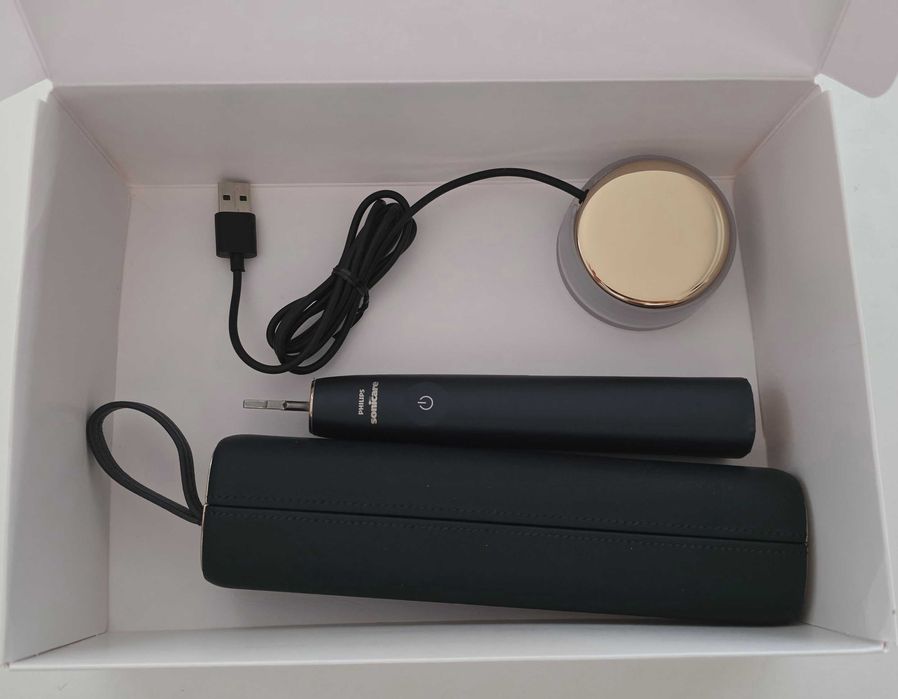 Periuta Philips Sonicare 9900 Prestige, toc piele, incarcatoare