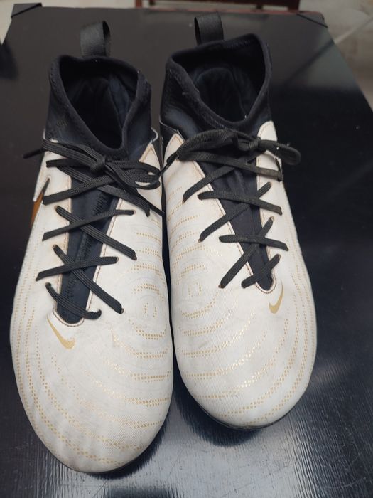 Бутонки Nike Phantom