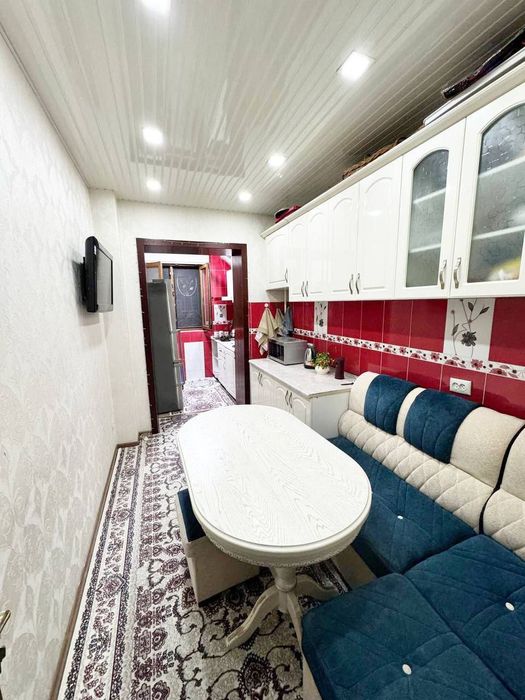 Продается Евро квартира 4/2/4